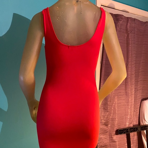 Dress - Picture 3 of 3